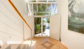Views Beach, Lake & Dunes -The Entrance Nth. Enjoy hot tub & 80m stroll to beach - Image 2