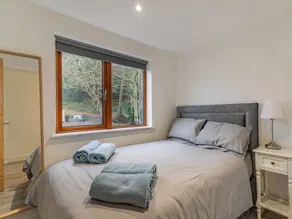4 chambres à coucher à Elland - Image 5