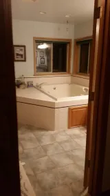 Master Suite  minutes from Yakima in town of Tieton. - Image 4