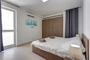 Modern 1BR Apartment in a Central Location - Image 3