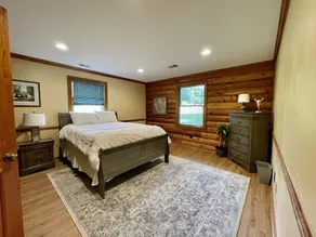 The Red Fox Cabin - Urban Retreat - Image 5