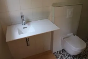 Casa da família renovada **** design de luxo 5 quartos / 3 banheiros 10 pessoas no parque 2 ha - Image 2
