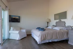 VILLA CALYPSO- 6 bedrooms, sleeps 12, swimming pool, sea view - Image 5
