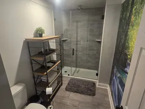 Alan's Apartment - Hot tub, fireplace, located in a quiet corner of Helen. - Image 3