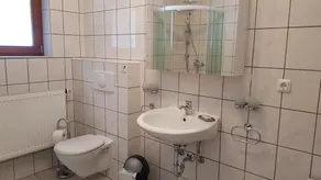 Weiträumige Ferienwohnung mit Panoramafenster - Image 2