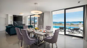 Luxury Villa Spotlight with Pool - Image 3