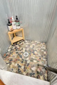 Sleeps 5-6 Near RRG-Hot Tub-Nice Sunrise-Quiet - Image 4