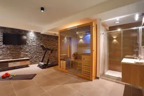 Luxusvilla Cecilia mit 4 Schlafzimmern mit Bad, 250 m vom Strand in Podstrana entfernt, max. 8 Personen - Image 3