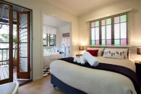 2 Bedroom Romantic Deluxe Cottages - perfect for couples minutes from Noosa - Image 5