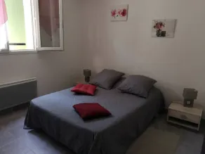 La Maison Charmante - Gite coquet pour 6 personnes avec salon de jardin - Image 2