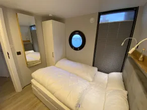 Houseboat Fjord Luna with bio-sauna and roof terrace in Wendtorf - Image 5
