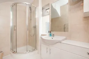 Basic Apartment for Two Amazing Location - Image 2