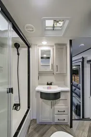 Luxury Glamping on Elm Creek Ranch - Image 2
