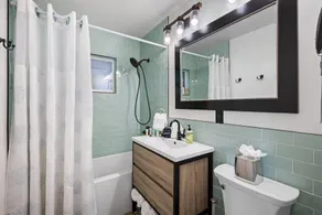 2 Resort-Style Coastal Homes: Family Friendly | Lrg Yard | BBQ | Close to Beach! - Image 3