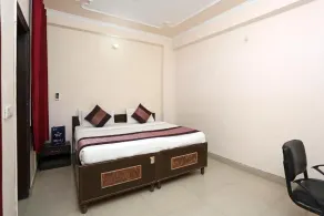 Classic Triple Room - Hotel Ramida Suites At Delhi Airport - Image 4