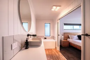 Harbour Master - Freycinet Holiday Houses - Image 2