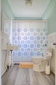Peaceful Lake House - Brand New Remodel - Image 4