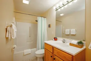 Dog & Family Friendly Lake Chalet w/ Hot Tub - Image 2