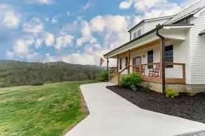 Brackens View Retreat | Mountain Cabin with Hot Tub, Game Room & Panoramic Views - Image 5