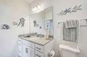⭐Grey Serenity⭐ 1Br w/Private Balcony Nr DWTN Jax - Image 2
