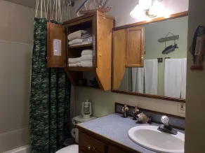 Beaver Lake Rent Cabin  Lg Covered Deck Room~Firepit~Quiet~Private~7Mi Rogers AR - Image 3