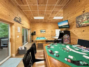 Beautiful Mountain Home: 6BR/4BA Hot Tub+Game Room+Golf+Views - Image 3