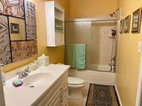 Luxurious Home Away From Home - Image 4