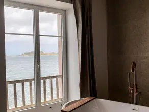 Apartment in Landéda with Beachfront Views - Image 2