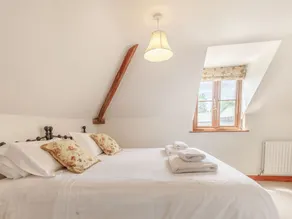 Robin's Nest - Image 4