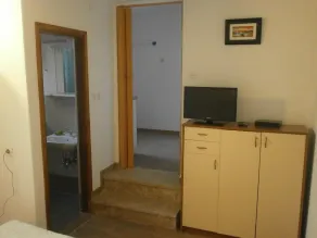 Apartment in Pula just 50 meters to beach - Image 2