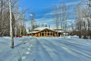 Luxury Home Rental in Wilson, Wildflower Lodge - Image 5