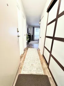 Stylish Downtown Condo near Rogers Place l Parking, Pool, Gym, Balcony & Kitchen - Image 3