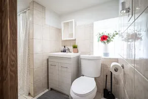 Lowest Rates! Fun & Stylish 3BR in Logan Square - Image 4