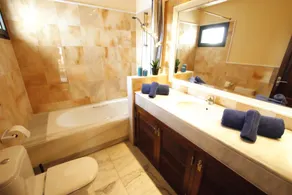 LUXURY VILLA I PLAYA BLANCA, CLIMATIC POOL NÄR PLAYA FLAMINGO - Image 4
