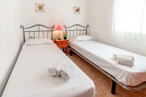 Apartment mit privatem Pool, Terrasse und Garten | Strandblick - Image 4
