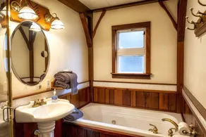 A - Annie`s Beach House - Image 3