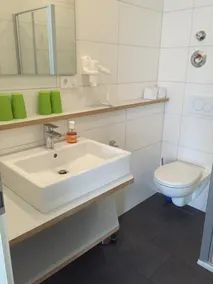 Komplett ausgestattetes Appartement mit kostenlosem Eintritt ins AQACUR - Image 3