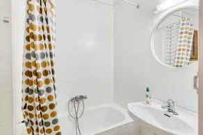 Apartment on the Paseo Marítimo '1-3' close to the Beach with Terrace & Wi-Fi - Image 3