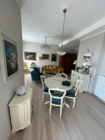 Luxury apartment with private swimming pool and park - Image 5