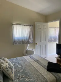 Cozy Private room with Private Amenities  - 12 mins to Mall. - Image 4