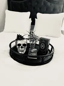 The Witch Den - Trendy and Historical Home in the heart of Salem - Image 4