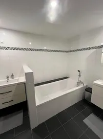 Spacious house with large garden and parking 20 min from Lyon - Image 5