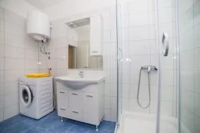 Apt Blue - LÄGENHET 67 M2 - ETT SOVRUM, MODERN, KOMFORTABELL STOR BALKON, BAD3 - Image 3