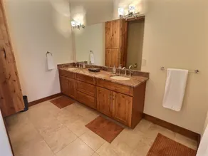 Conifer Lodge-Secluded with Spectacular Views, Hot tub, Movie & Game Room - Image 5