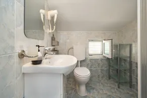 Two bedroom apartment with terrace and sea view Novalja (Pag) (A-6317-f) - Image 2