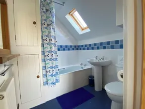 Spacious Eco friendly house, 5 beds, 4 bath, Fabulous Views, EV Charger - Image 4