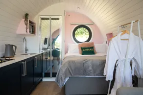 Celyn -  Glamping Pod with hot Tub Sleeping 2 People - Image 5