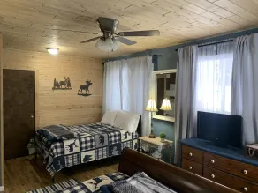 Lake Tahoe Resort (Tin Shack) - Image 5
