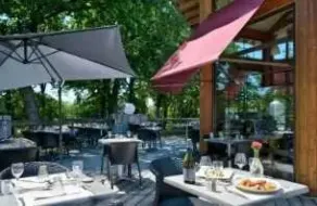 ZEcamping 4 étoiles animé espace aquatique chalet LV BBQ 40m2 6 pers - Image 4