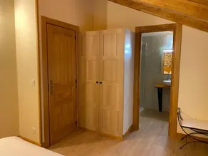 THE WALNUT TREE HOUSE - Image 4